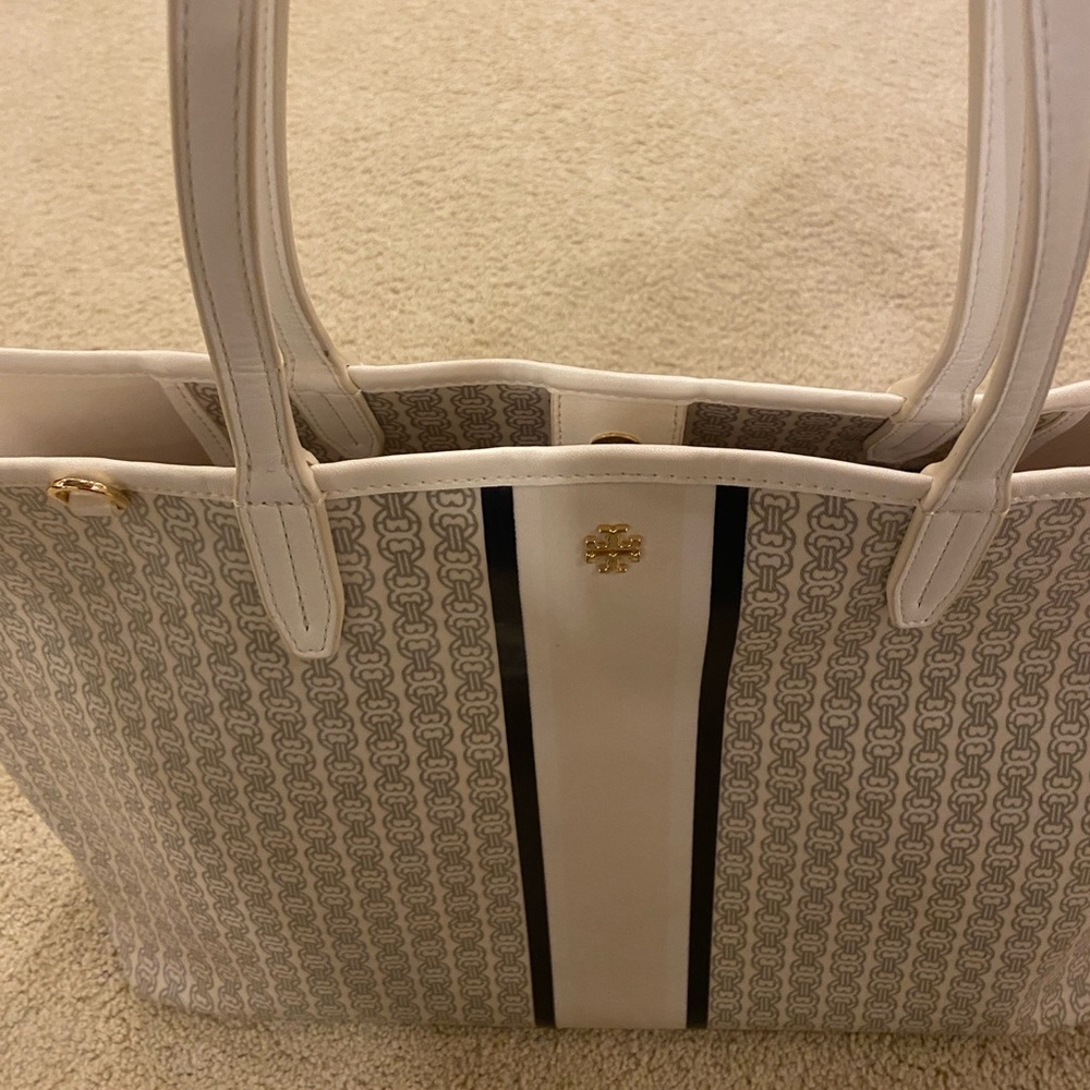 Tory Burch chain tote